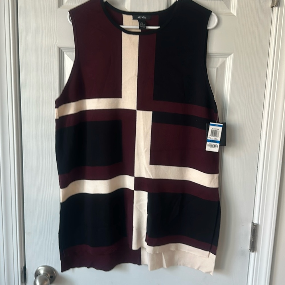 New with tags Alfani Women's Geometric Sleeveless Knit Crewneck Sweater